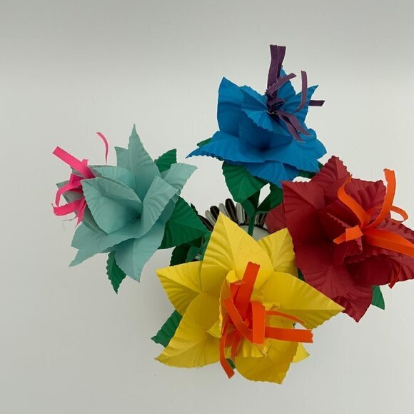 2018 Handmade Signed & Dated 3D Modular Origami Paper Flower Vase w/ Flowers - Picture 2 of 7